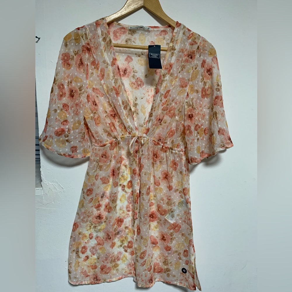 Abercrombie Fitch, Sheer Floral, Tie Front Top, Size XS, New With Tags